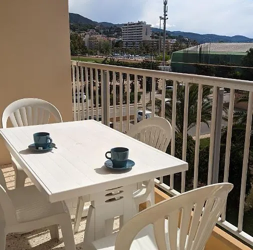 Appartement Climatise Avec Coin Nuit 150m De La Le Lavandou