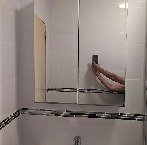 Climatise Avec Coin Nuit 150m De La Apartman